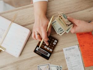 Read more about the article The 80/20 Budget Rule: How to Simplify Your Finances